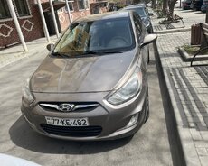 Hyundai Akcent, 2012 il