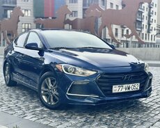 Hyundai Elantra, 2018 il