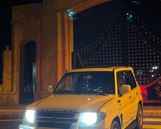 Mitsubishi Pajiero io, 2001 il