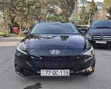 Hyundai Elantra, 2021 il