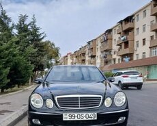 Mercedes E320, 2003 il