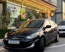 Hyundai accent, 2013 il