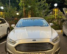 Ford Fusion, 2016 il
