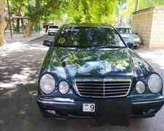 Mercedes E 240, 2000 il