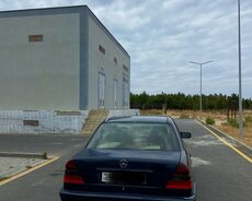 Mercedes C 180, 1998 il