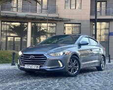 Hyundai Elantra, 2018 il