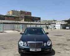 Mercedes E 220, 2002 il