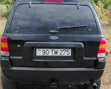 Ford Escape, 2001 il