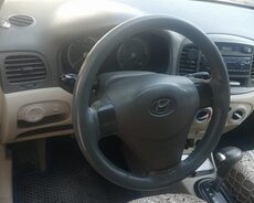 Hyundai Accent, 2009 il