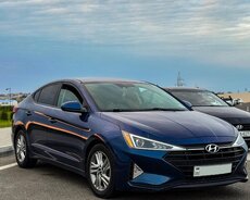 Hyundai Elantra, 2019 il