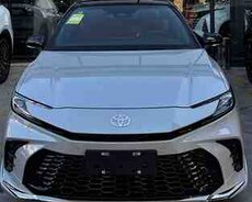 Toyota Camry, 2025 il