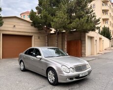 Mercedes E200, 2003 il