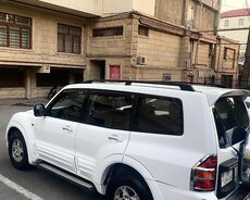 Mitsubishi Pajero, 2002 il