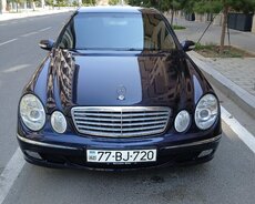 Mercedes E 240, 2002 il