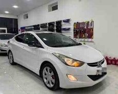 Hyundai Elantra, 2013 il