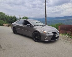 Toyota Camry, 2016 il