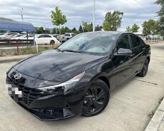 Hyundai Elantra, 2021 il