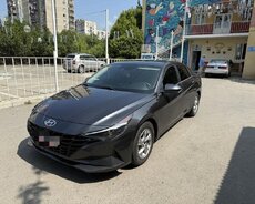 Hyundai Elantra, 2021 il