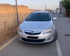 Opel Astra J, 2011 il