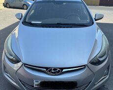 Hyundai Elantra, 2015 il