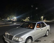 Mercedes 240, 2000 il
