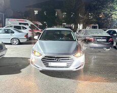 Hyundai Elantra Metallic, 2018 il