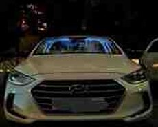 Hyundai Elantra, 2017 il
