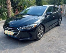 Hyundai Elantra, 2018 il