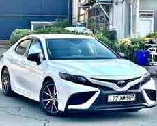 Toyota Camry, 2021 il