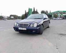 Mercedes E 200, 2000 il