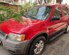 Ford Escape, 2001 il