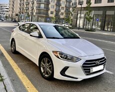 Hyundai Elantra, 2016 il