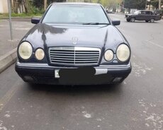 Mercedes E240, 1998 il