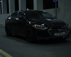 Hyundai Elantra, 2017 il