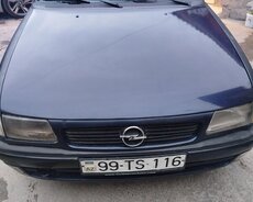 Opel Astra, 1995 il