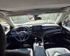 Toyota Camry, 2023 il
