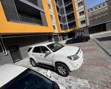 Toyota Fortuner, 2006 il