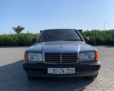 Mercedes 190, 1990 il