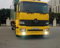 Mercedes Atego 1828, 2000 il