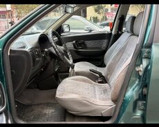 Volkswagen Polo, 1995 il