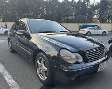 Mercedes C240, 2004 il