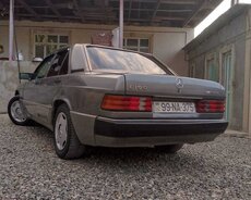 Mercedes 199, 1991 il