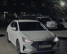 Hyundai Elantra Sport, 2019 il