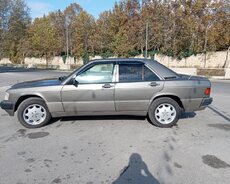 Mercedes 190, 1989 il
