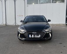 Hyundai Elantra, 2017 il