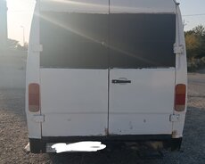 Mercedes 410, 1988 il