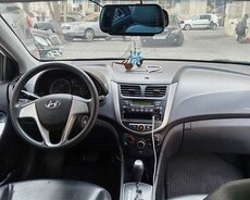 Hyundai Accent, 2011 il