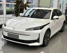 Changan Qiyuan A05, 2025 год