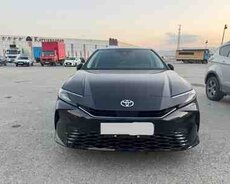 Toyota Camry, 2024 il