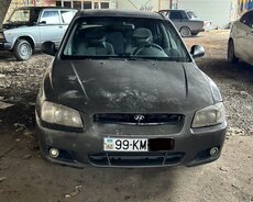 Hyundai Accent, 2002 il